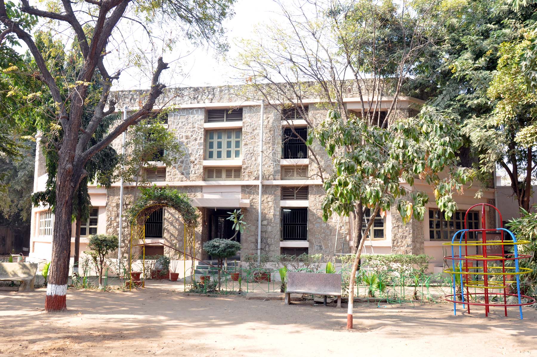Maa Shravanvani School for the Hearing & Speech Divyang - Building Photo