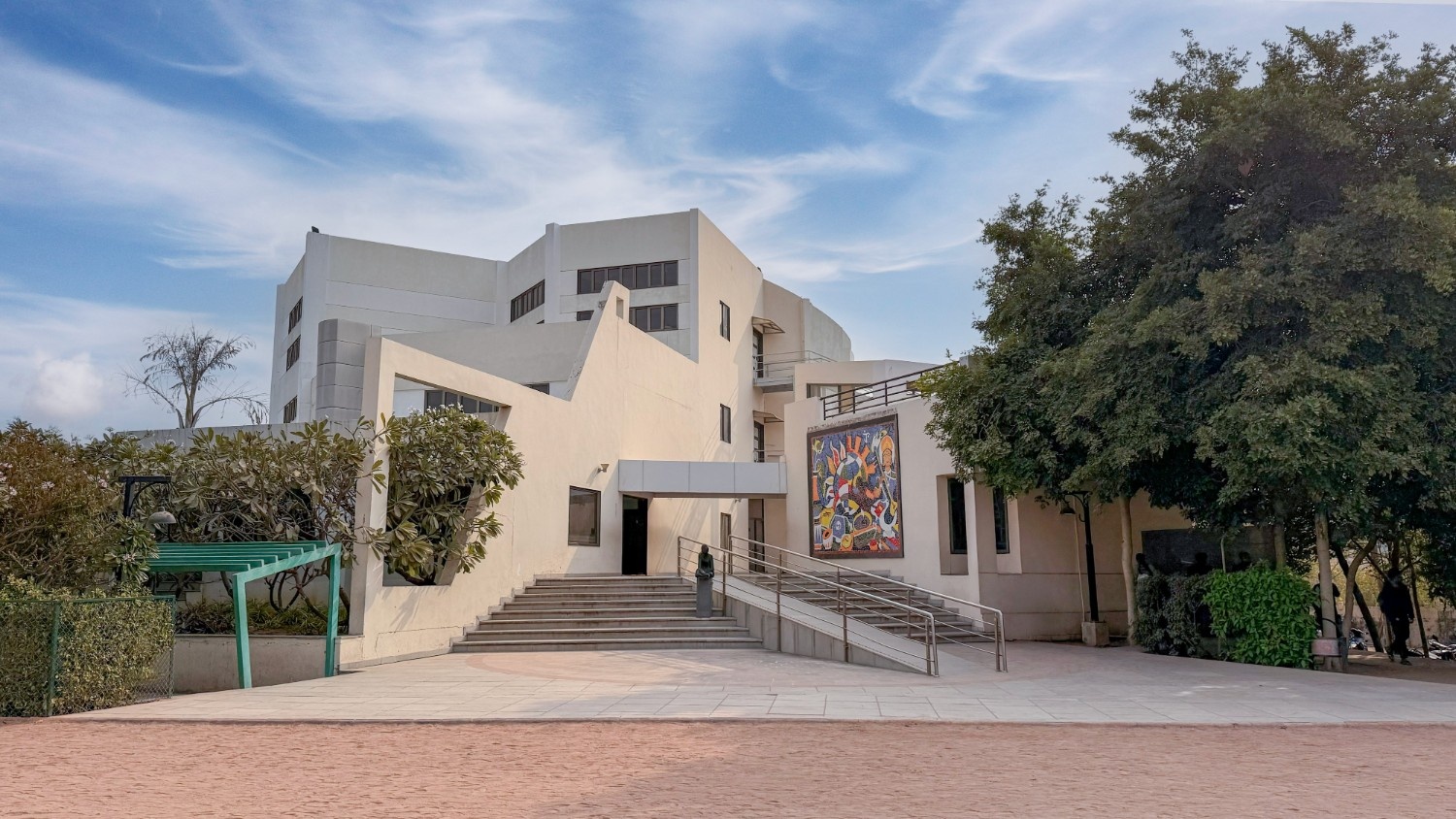 Shri Bagmal Laxmichand Parikh Central Library - Building Photo